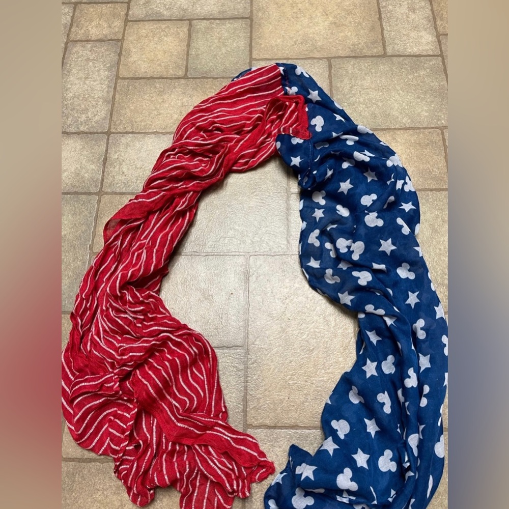 Disney Parks Americana Mickey Mouse Scarf